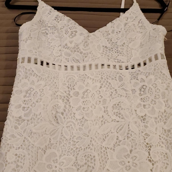 NEW Women's White Summer Lace Midi Dress SMALL - Picture 3 of 10
